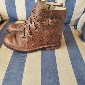 Timberland leather boots size 6